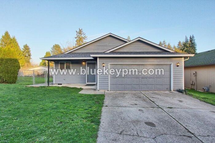 3104 Ne 54th St - Photo 2 of 13