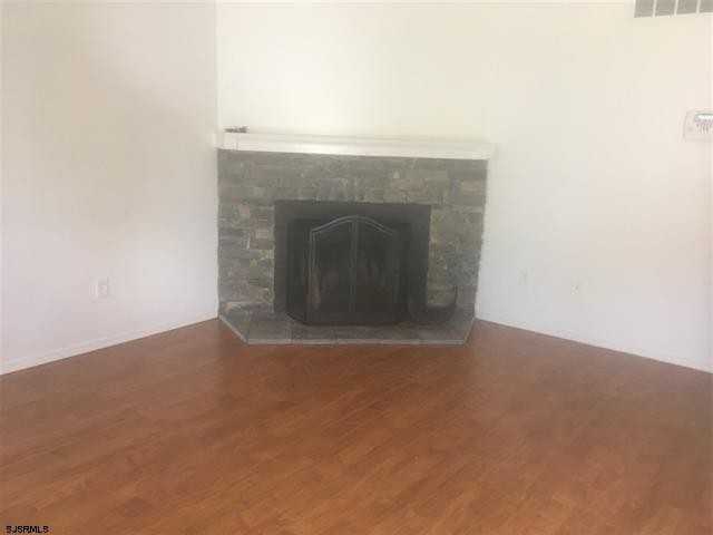 15 Cambridge Townhouse Dr #15 - Photo 2 of 13