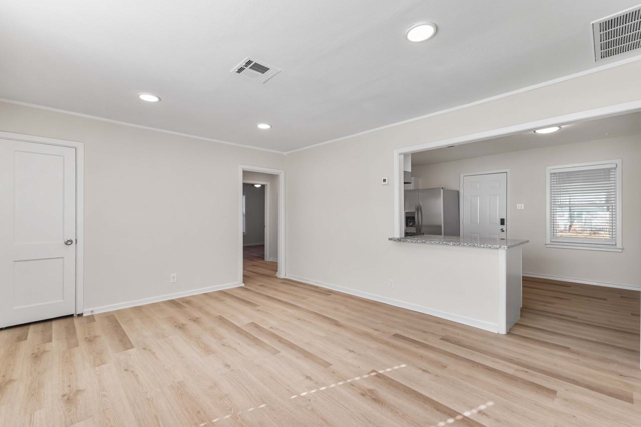 3817 Lasker Ave #NA - Photo 4 of 20