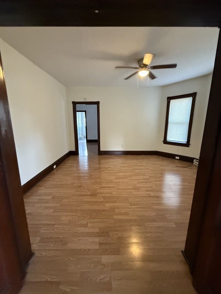 312 S Broad St #2 - Photo 4 of 10