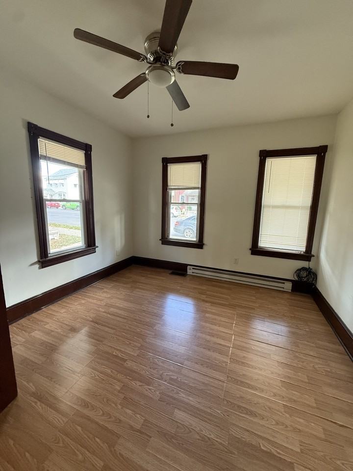 312 S Broad St #2 - Photo 5 of 10