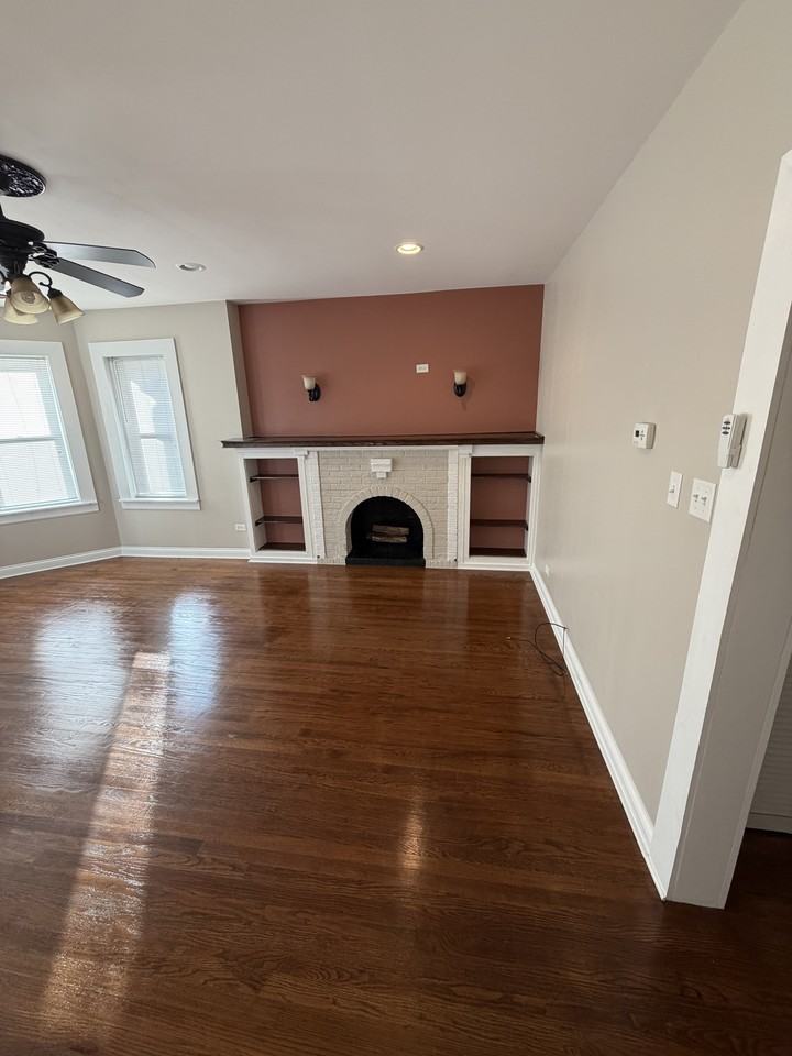 11320 S Prairie Ave #1 - Photo 5 of 7