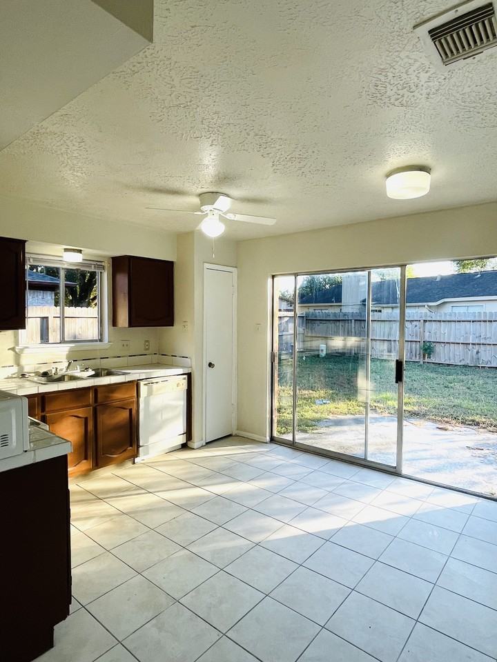 7211 Winding Trace Dr #NA - Photo 4 of 5