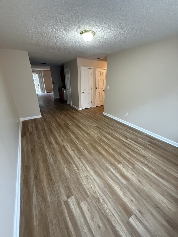 460 Parkway Rd #460 - Photo 5 of 28