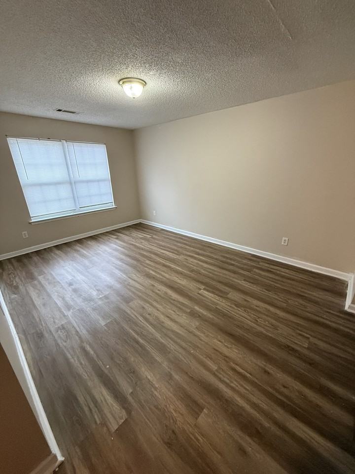 460 Parkway Rd #460 - Photo 6 of 28