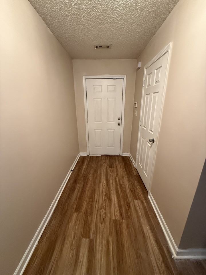 460 Parkway Rd #460 - Photo 7 of 28