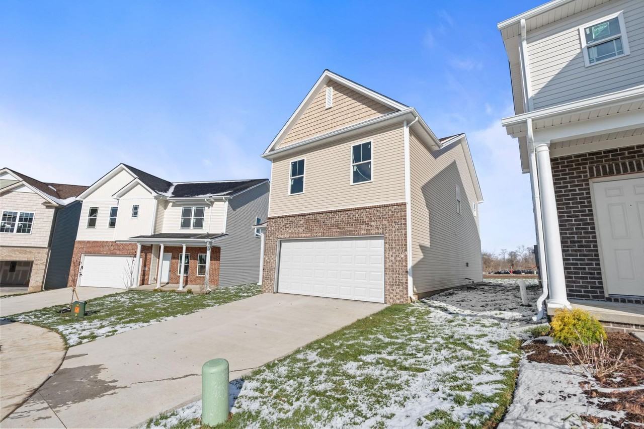 108 Lambert Fld - Photo 4 of 11