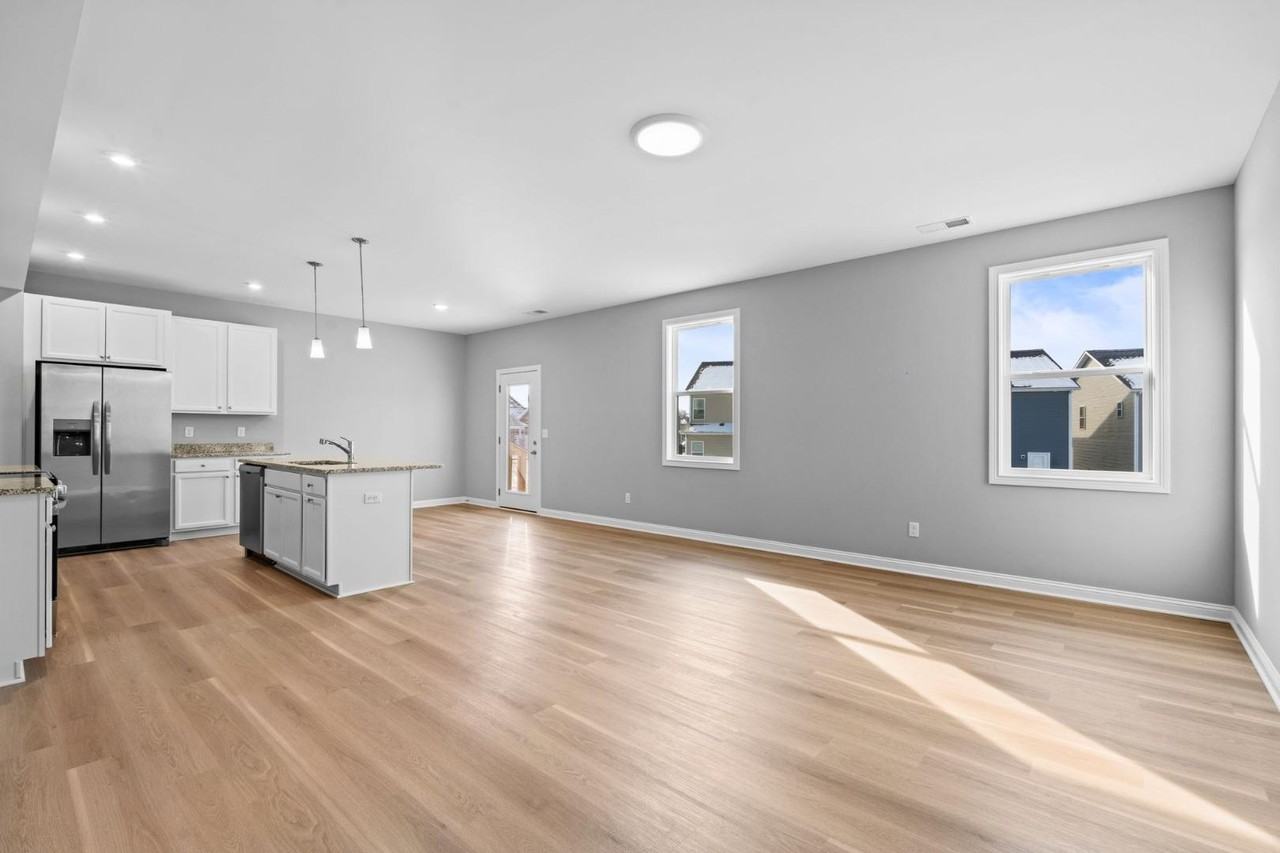 108 Lambert Fld - Photo 7 of 11