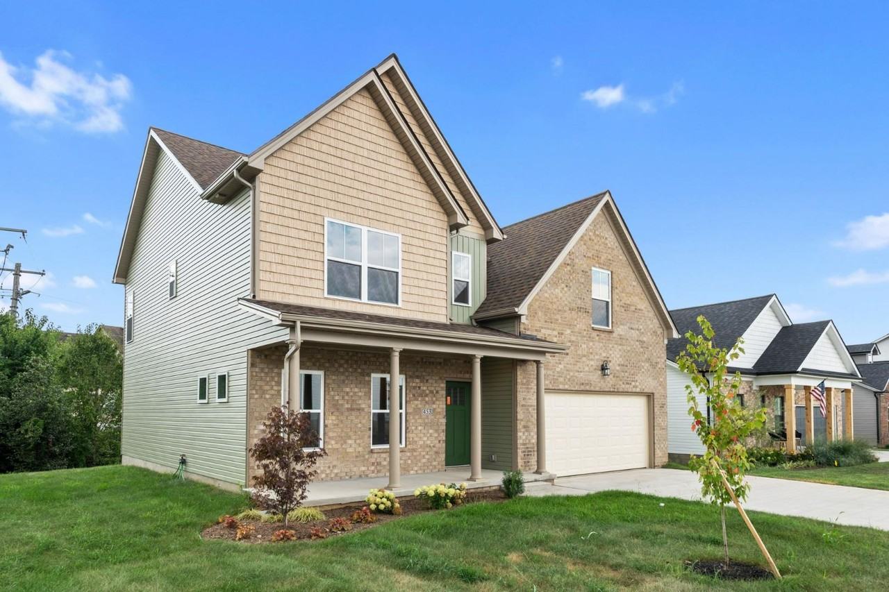 453 Friendly Ave - Photo 4 of 11