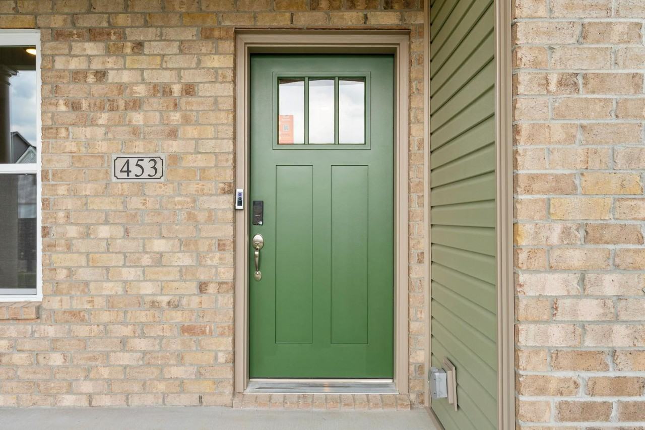 453 Friendly Ave - Photo 6 of 11