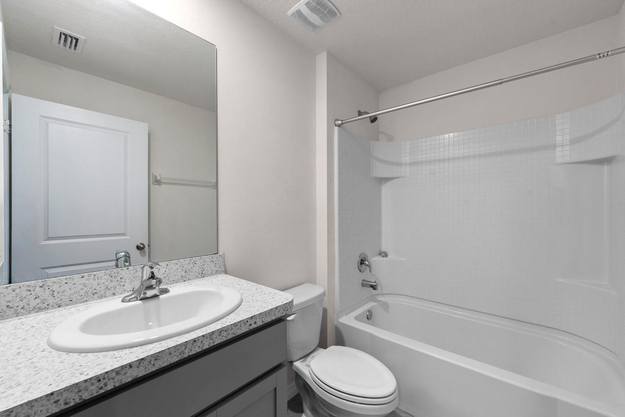 13692 Thimbleberry Dr - Photo 5 of 11