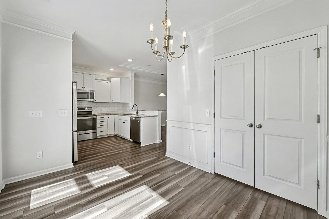 342 Silverdrop St - Photo 7 of 11