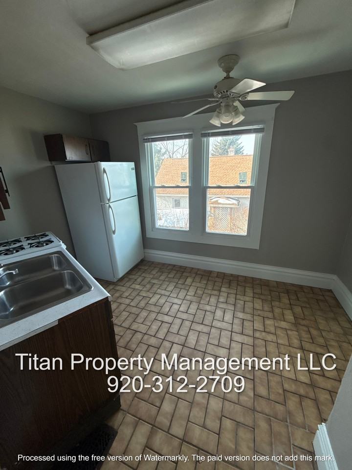 19 E Murdock Ave #1 - Photo 5 of 6