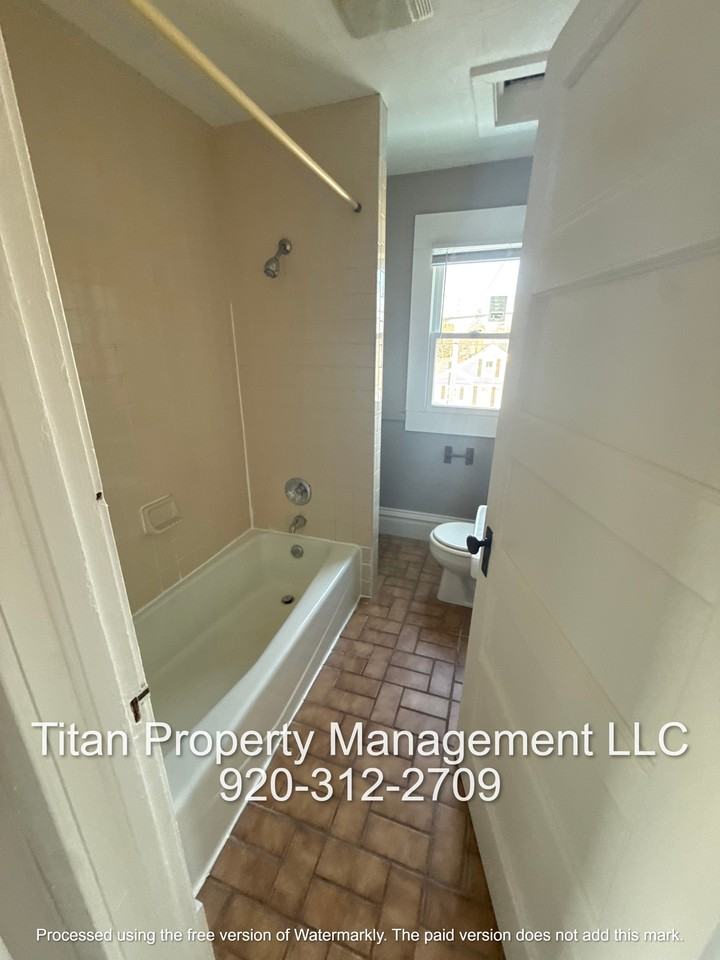 19 E Murdock Ave #1 - Photo 6 of 6