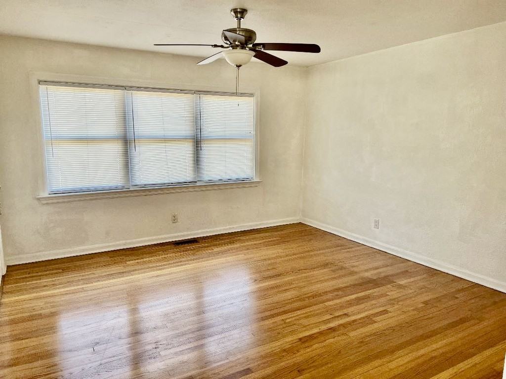 604 N Kentucky Ave #NA - Photo 2 of 16