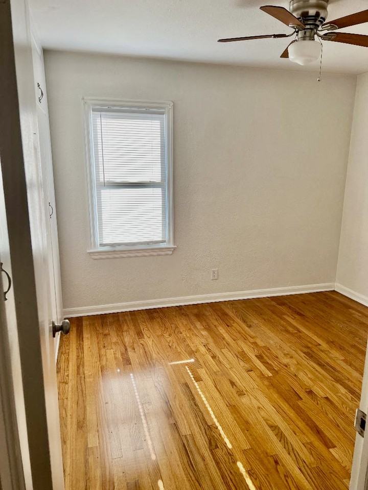 604 N Kentucky Ave #NA - Photo 6 of 16