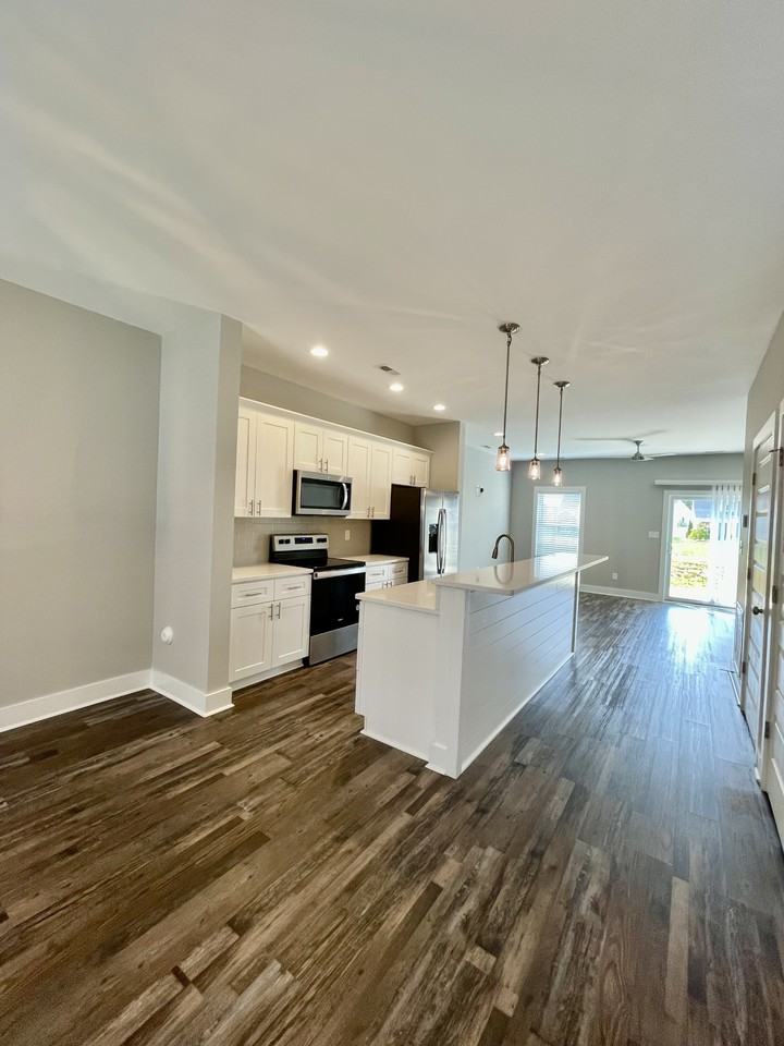 33 Zentry Pl #1 - Photo 2 of 14