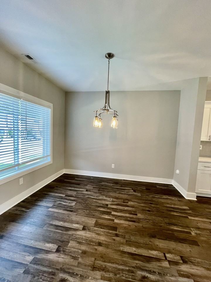 33 Zentry Pl #1 - Photo 3 of 14