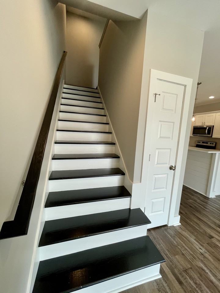 33 Zentry Pl #1 - Photo 6 of 14