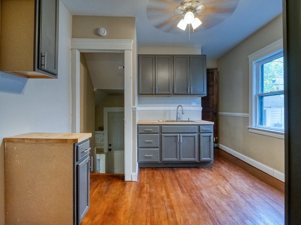 10112 Columbia Ave #NA - Photo 4 of 8