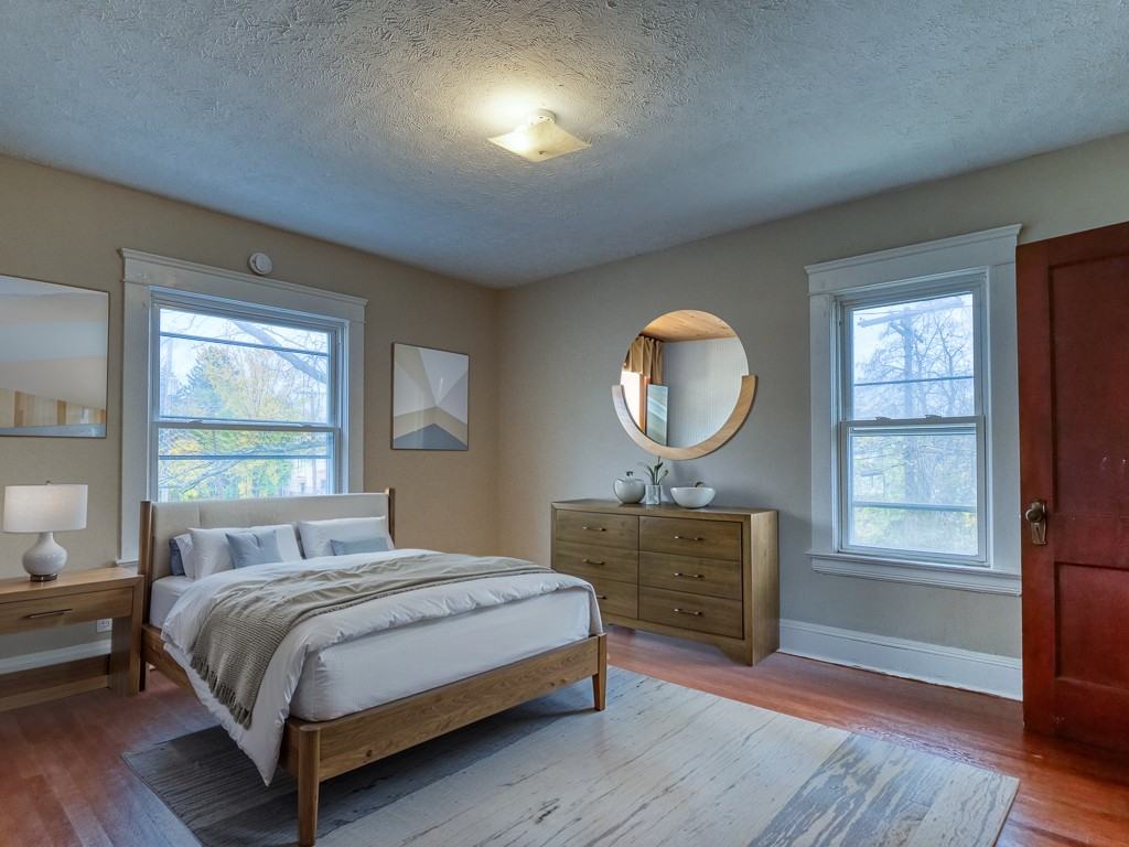 10112 Columbia Ave #NA - Photo 6 of 8