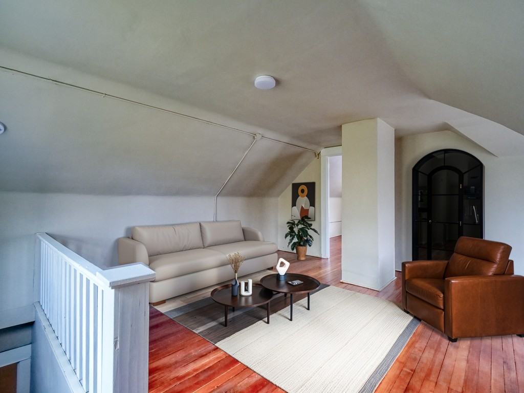 10112 Columbia Ave #NA - Photo 7 of 8