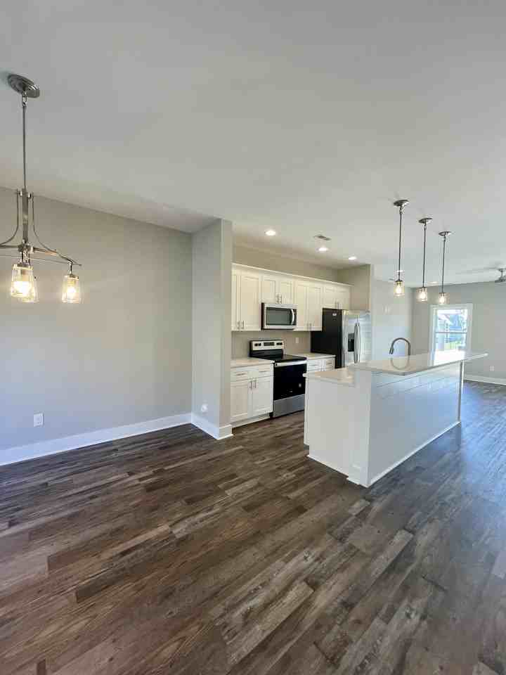 39 Zentry Pl #1 - Photo 2 of 17