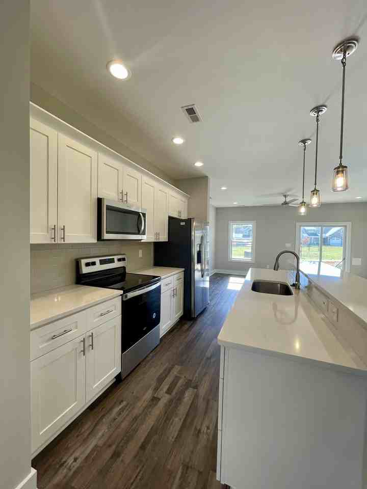 39 Zentry Pl #1 - Photo 3 of 17