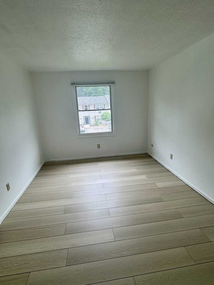 5271 Easkwick Dr. - 5255 #5255 - Photo 5 of 9