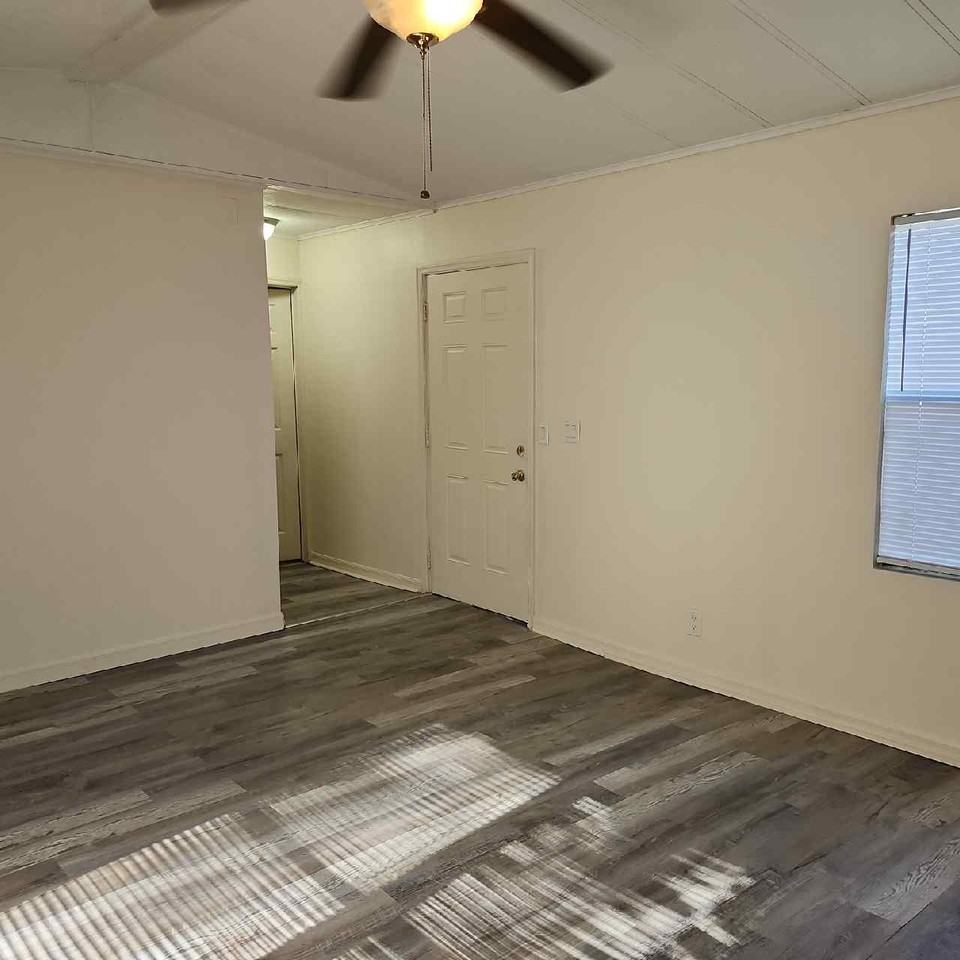 85028 Patricia Ct - Photo 4 of 25