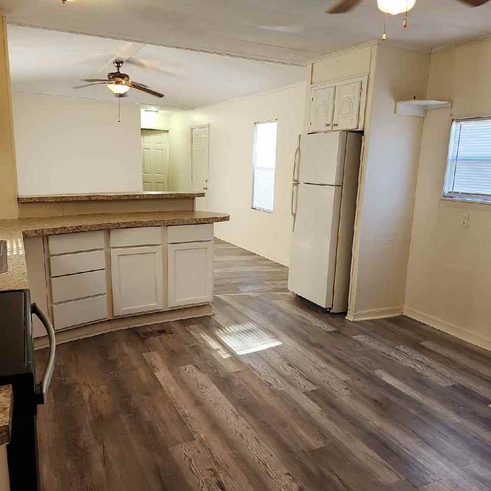 85028 Patricia Ct - Photo 7 of 25