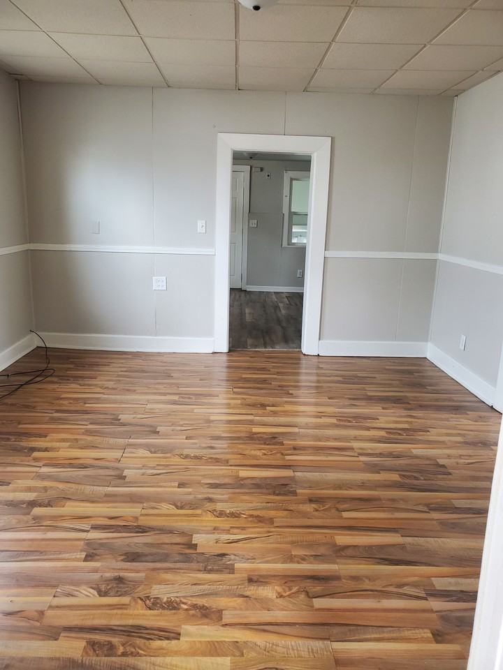 1525 Roosevelt St #1 - Photo 3 of 11