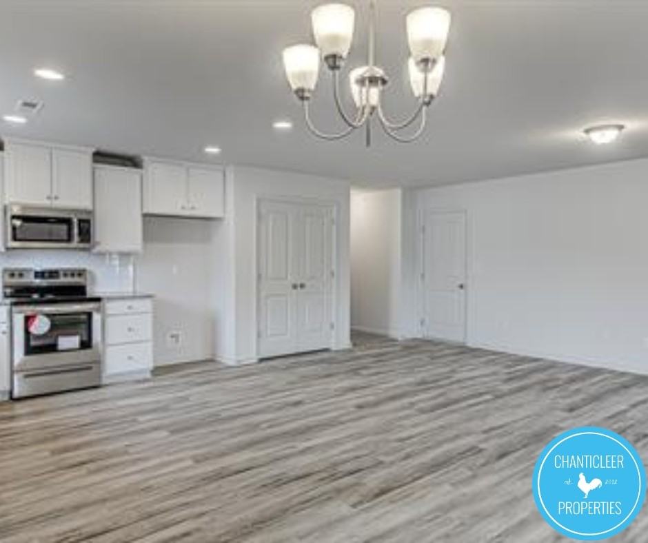 2433 Harrison Dr #1 - Photo 5 of 28