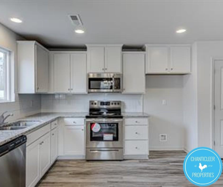 2433 Harrison Dr #1 - Photo 6 of 28