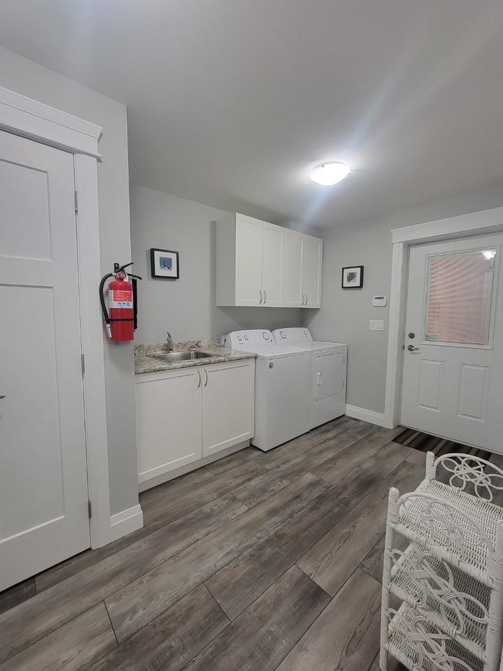 10186 Royalwood Blvd #1 - Photo 6 of 11