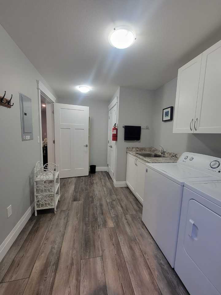 10186 Royalwood Blvd #1 - Photo 7 of 11