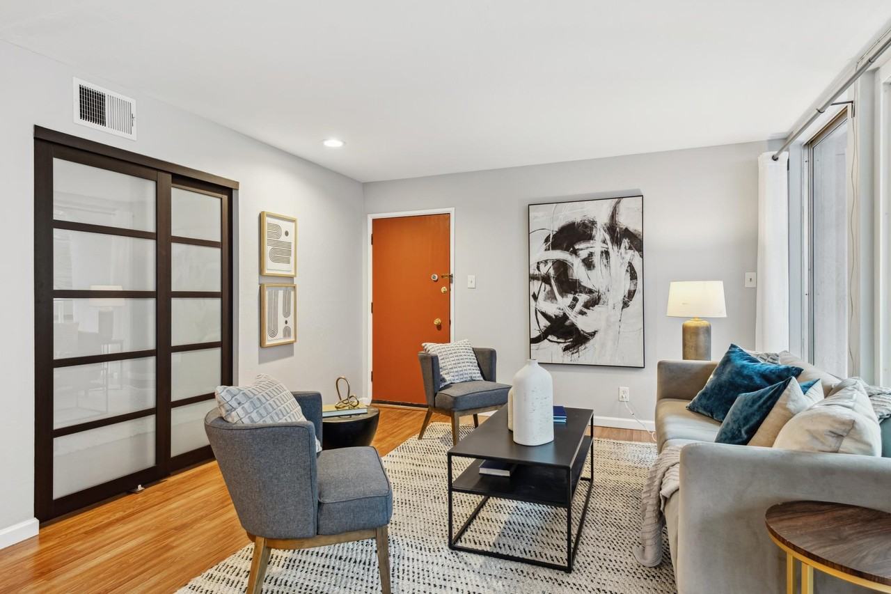 1425 Lakeside Dr #109 - Photo 6 of 31