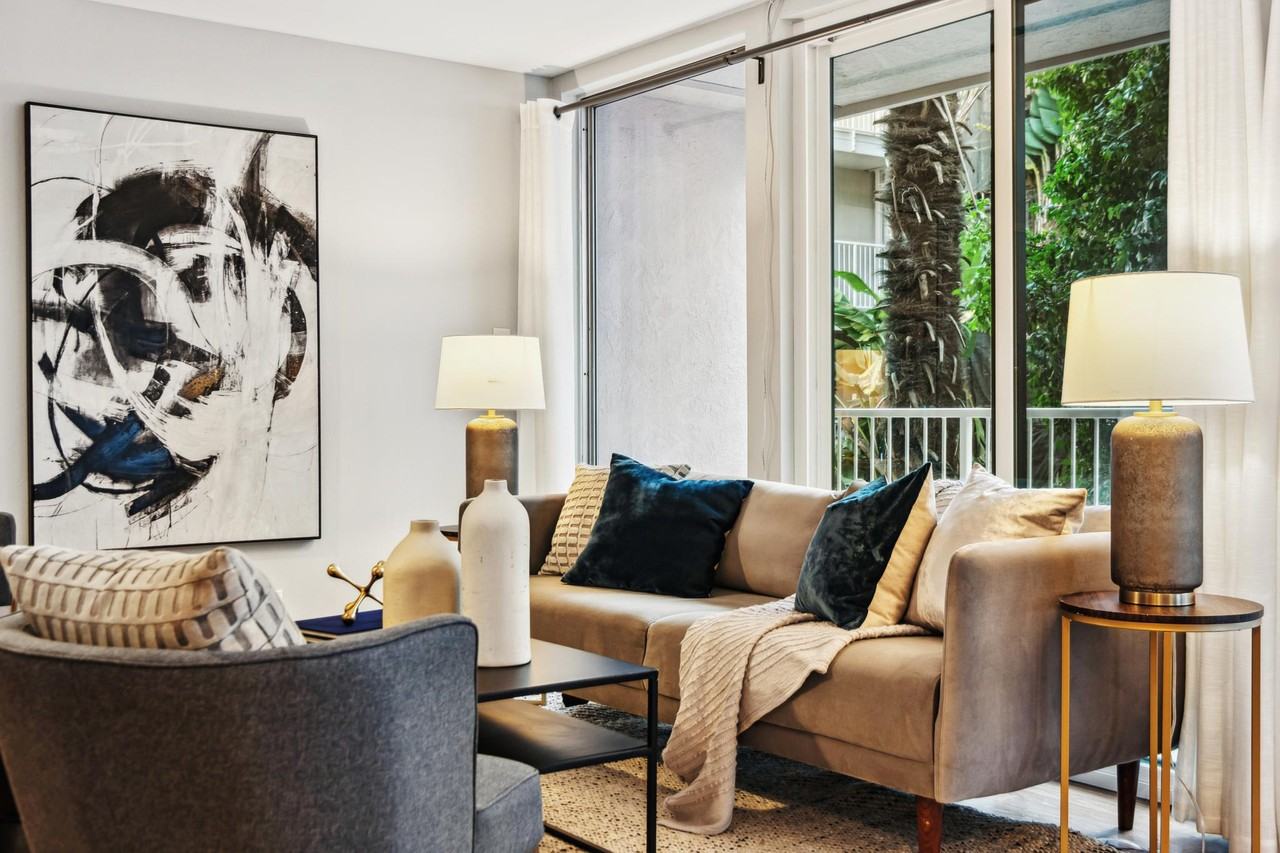 1425 Lakeside Dr #109 - Photo 7 of 31