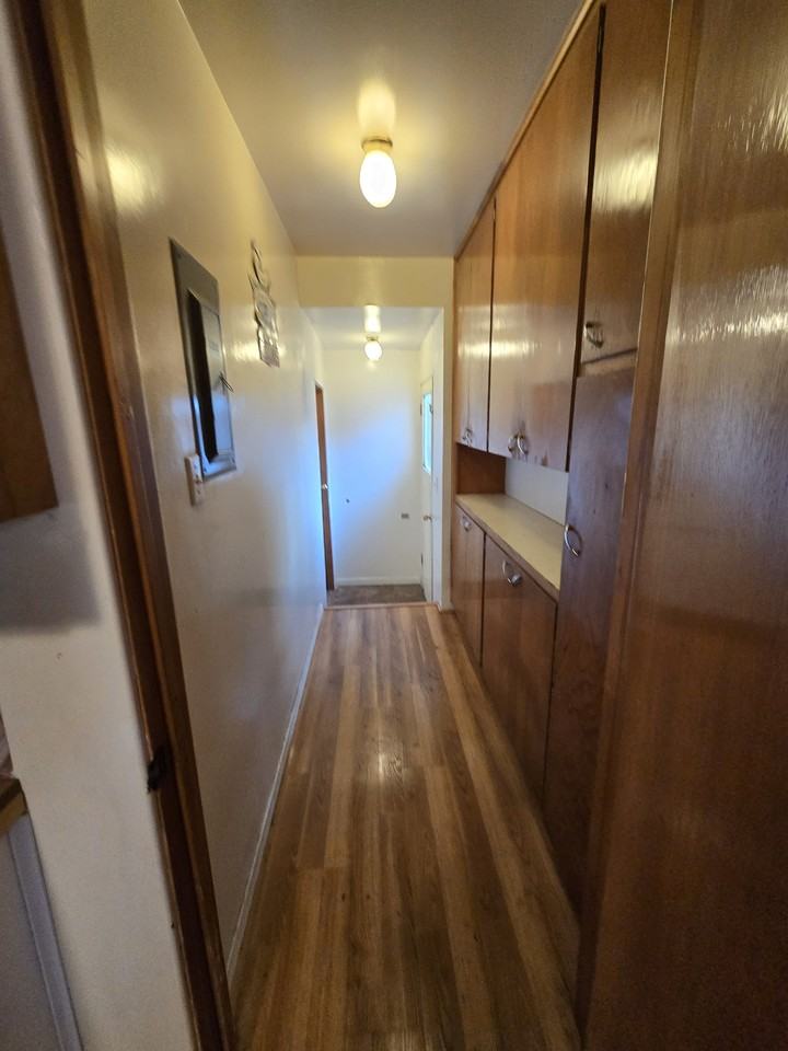 902 7th Ave N #NA - Photo 4 of 9