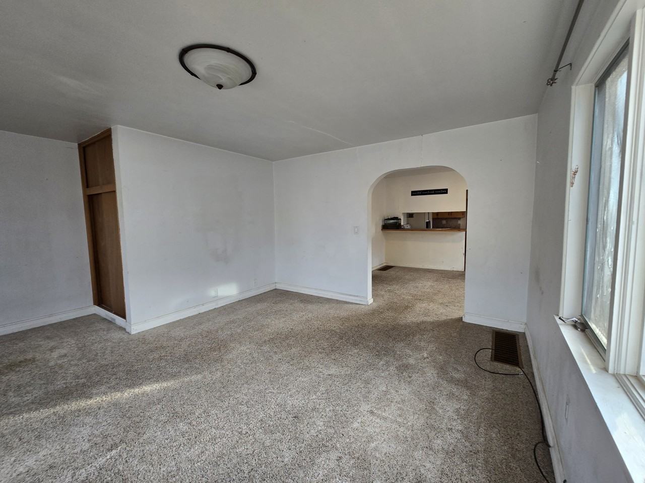 902 7th Ave N #NA - Photo 7 of 9