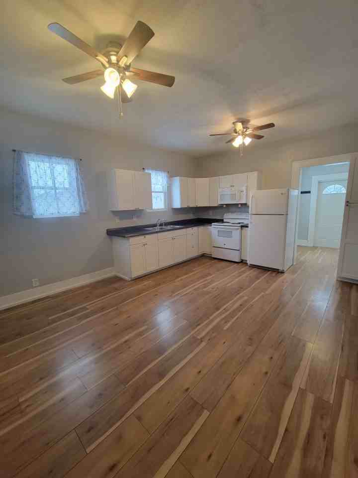 424 N Main St #A - Photo 2 of 7