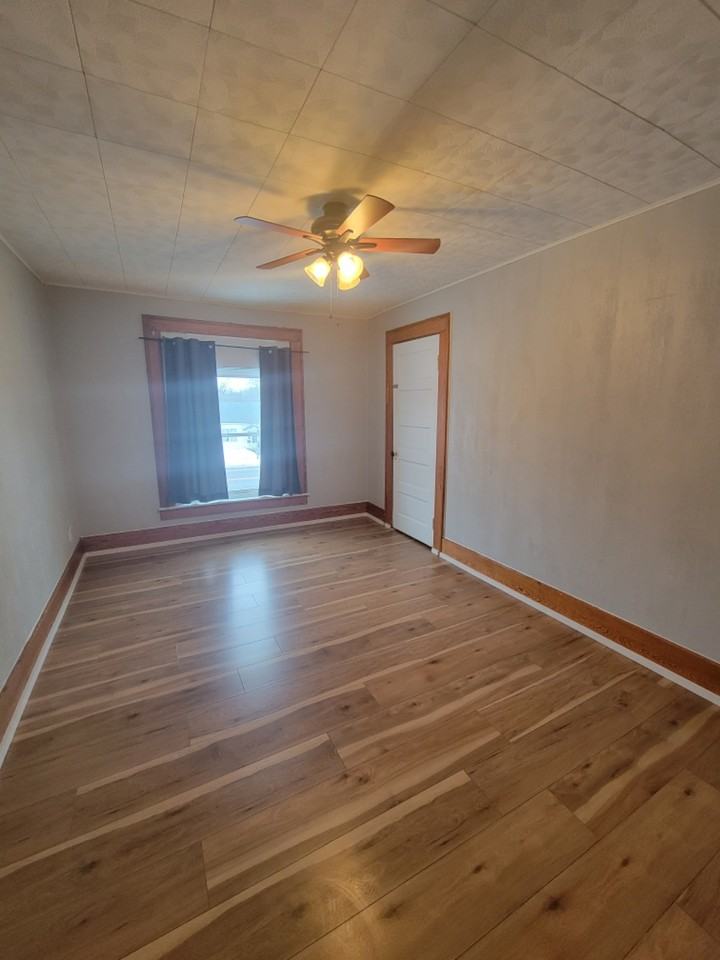 424 N Main St #A - Photo 4 of 7