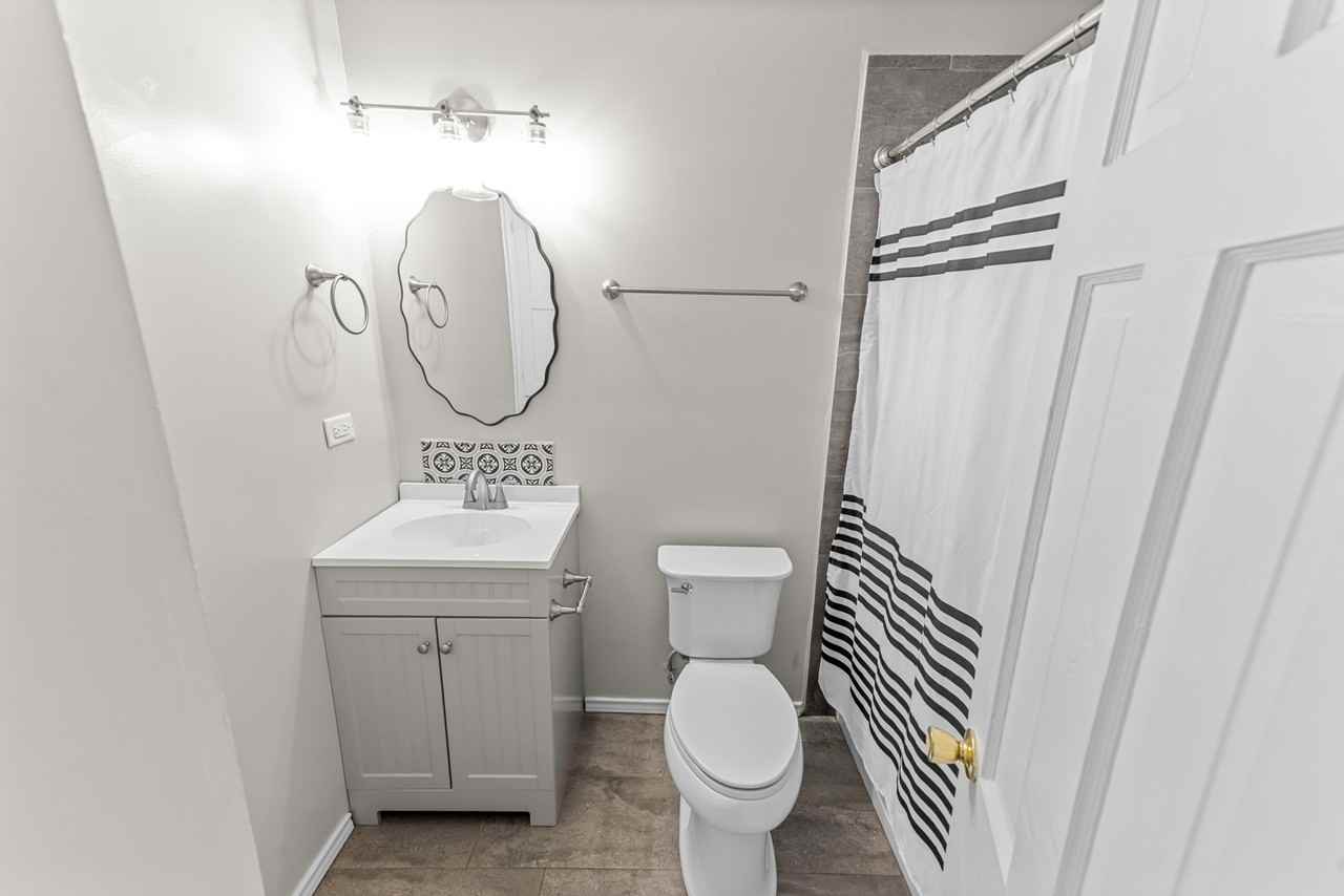 2609 Herring Ave #1 - Photo 5 of 26