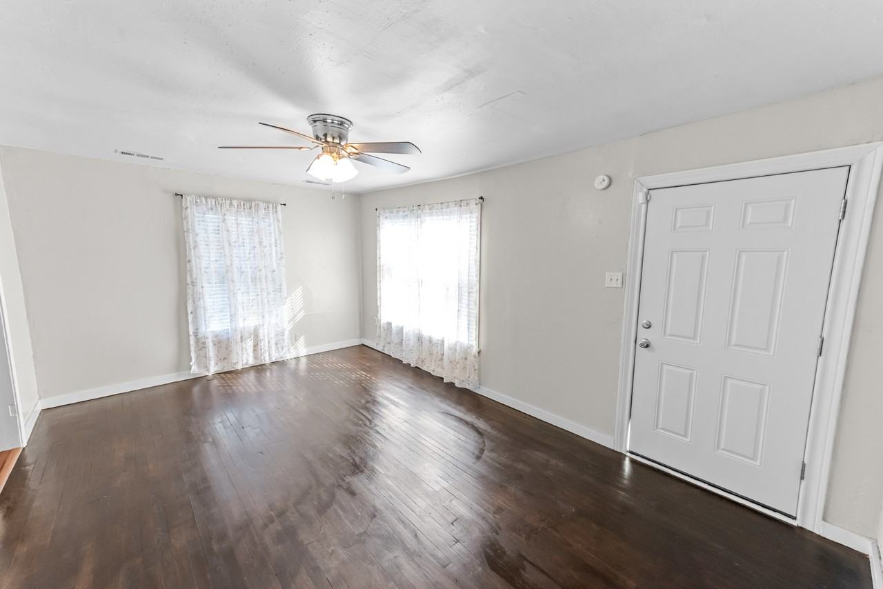 2609 Herring Ave #1 - Photo 7 of 26