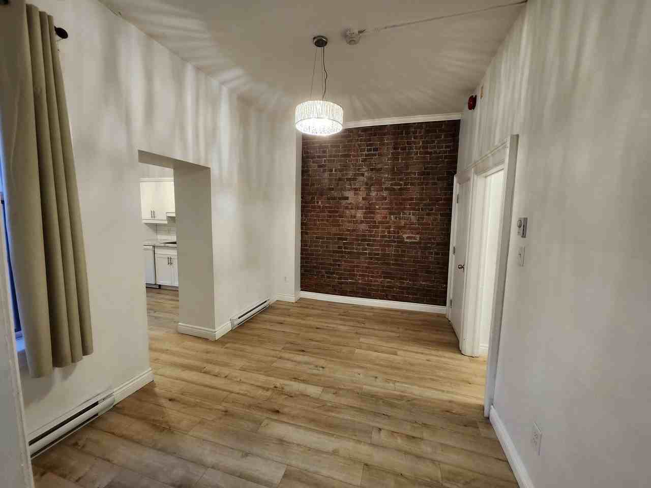 55 Carmarthen Streetapt 1 #55-1 - Photo 3 of 12