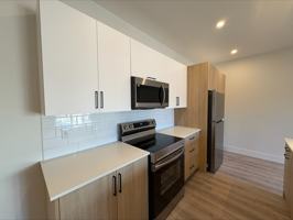 featured image of 1035 Melanson Rd #204