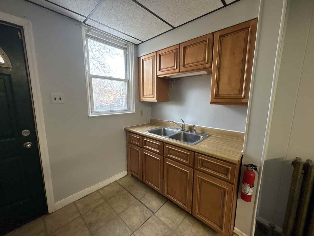 3028 Merwyn Ave #3030LEFT - Photo 7 of 19