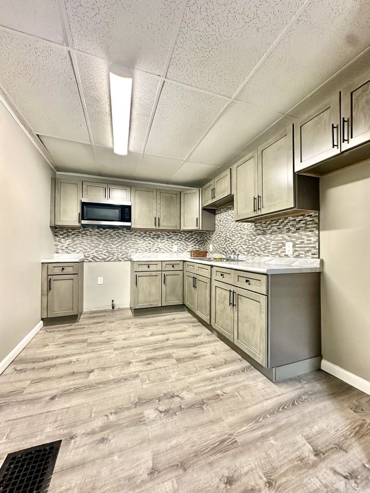 40 Lawrence Pl #1 - Photo 2 of 22