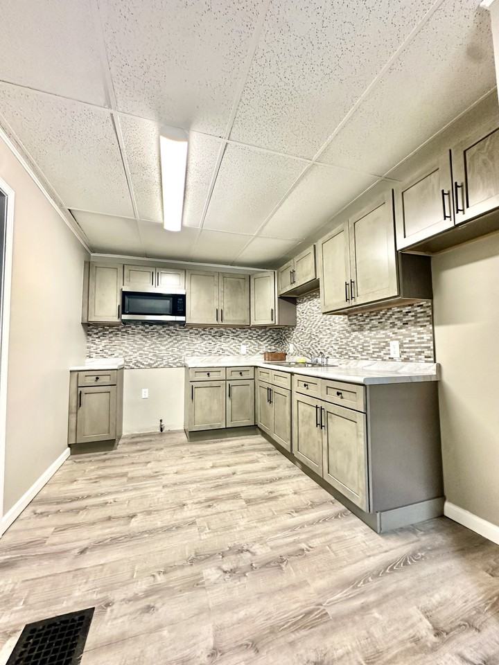 40 Lawrence Pl #1 - Photo 3 of 22