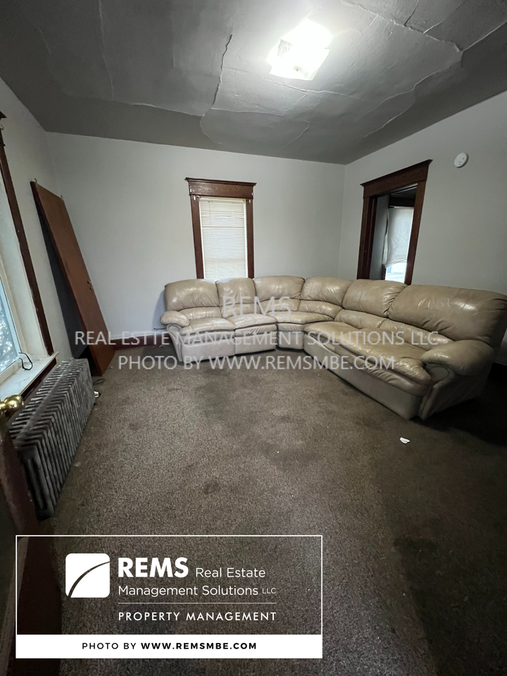 420 North Pine Street - 1 Front #1 - Photo 3 of 7